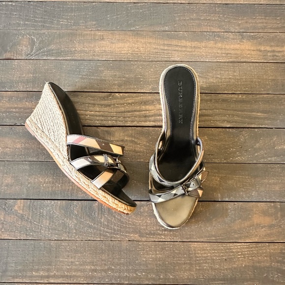 BURBERRY Nova Check Espadrille Wedge Sandal - Picture 2 of 5